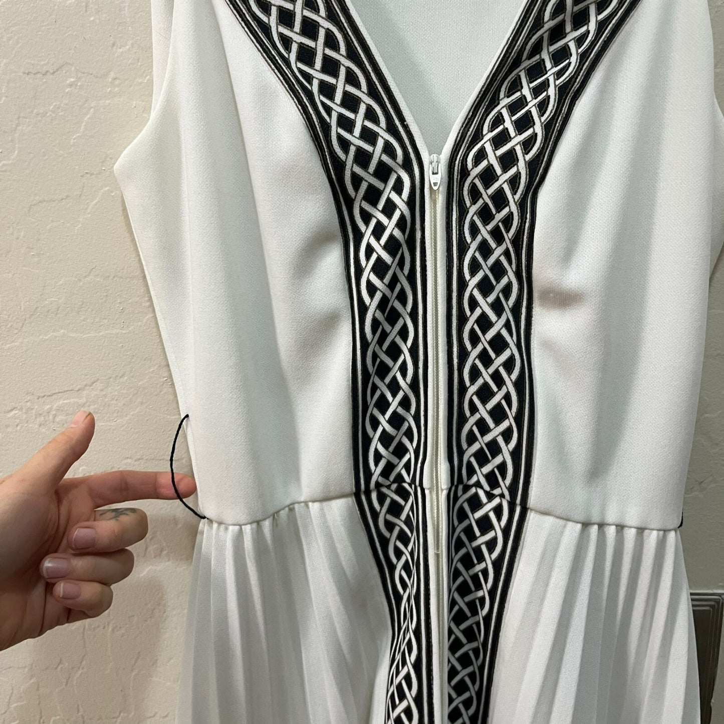 Rare Alfred Shaheen Vintage Goddess Maxi Dress White Celtic Pleated Nordic Sz 10