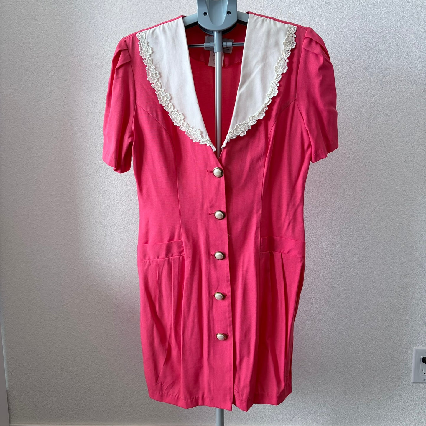 Young Edwardian Vintage Pink Lace Collar Button Front Mini Dress Size 13 Pin Up