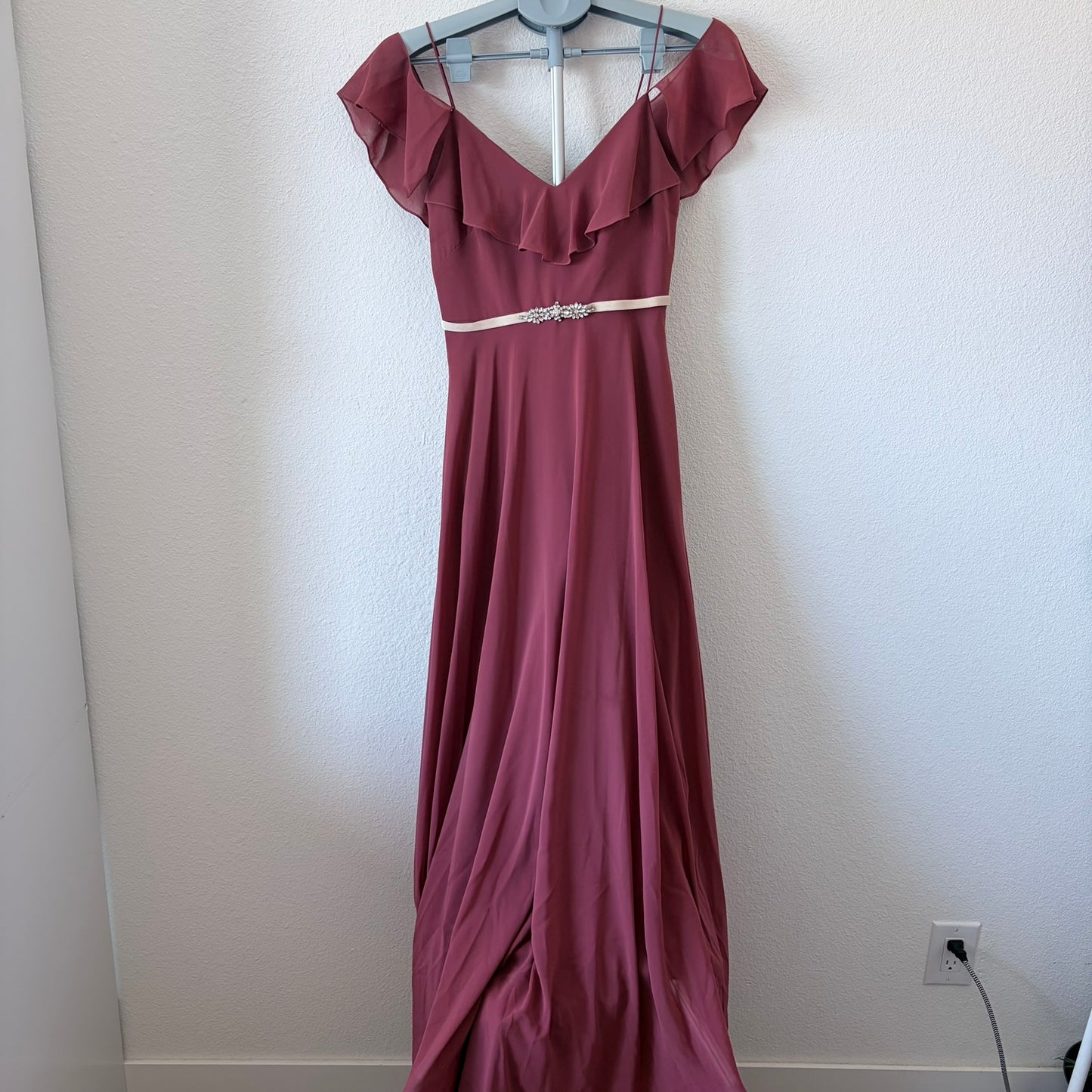 Jenny Yoo Collection Mauve Chiffon Ruffle Cold Shoulder Gown Mila Dress Size 0