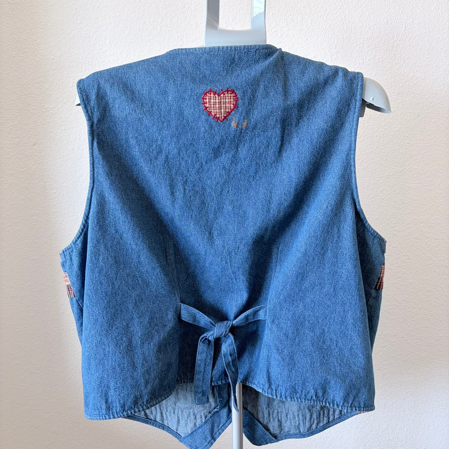 Vintage Denim Farm Vest Embroidered Cow Rooster Plaid Ruffles XL Grandma Novelty